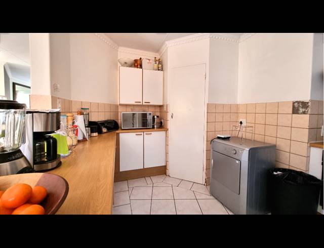 3 BEDROOM HOUSE RENTED IN MORELETA PARK